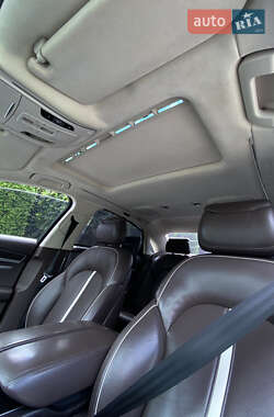 Седан Audi A8 2012 в 