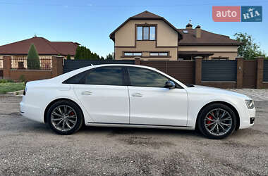 Седан Audi A8 2011 в 
