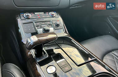 Седан Audi A8 2011 в 