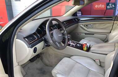 Седан Audi A8 2003 в 