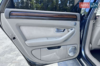 Седан Audi A8 2004 в 