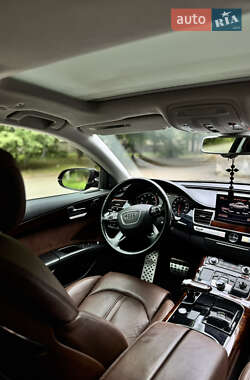 Седан Audi A8 2013 в 
