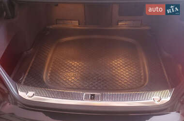 Седан Audi A8 2011 в 