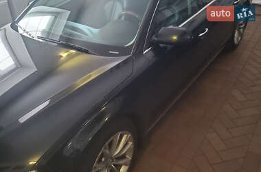 Седан Audi A8 2011 в 