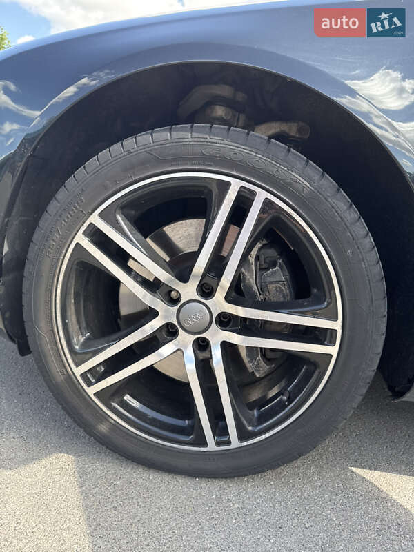 Седан Audi A8 2007 в Немирове