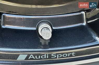 Седан Audi A8 2025 в 
