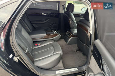 Седан Audi A8 2017 в 