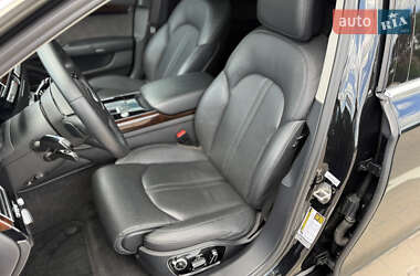 Седан Audi A8 2017 в 