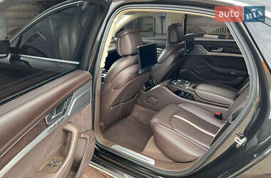 Седан Audi A8 2011 в 