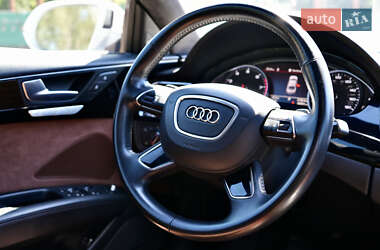 Седан Audi A8 2016 в 