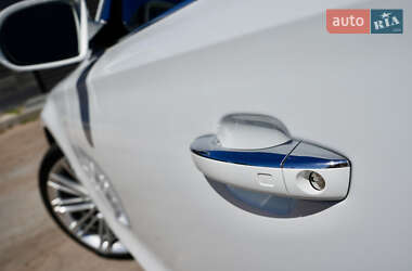 Седан Audi A8 2016 в 