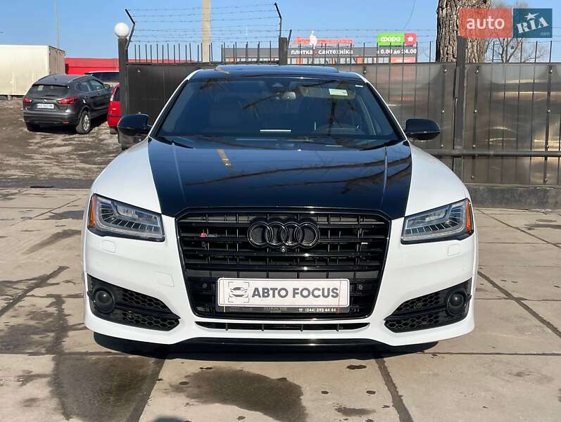 Седан Audi A8 2017 в Києві