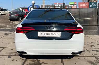 Седан Audi A8 2017 в 