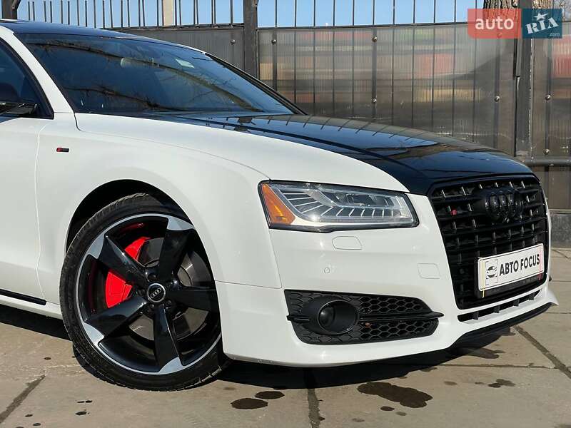 Седан Audi A8 2017 в Києві