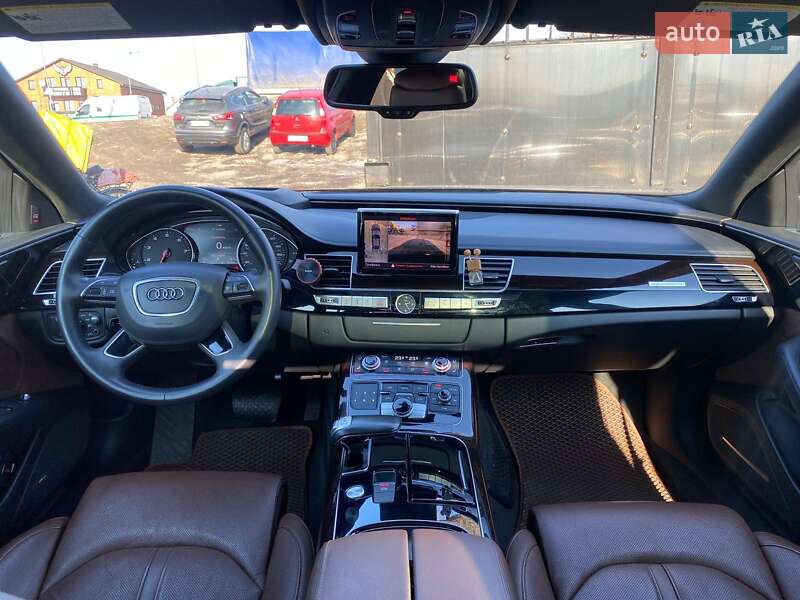 Седан Audi A8 2017 в Києві