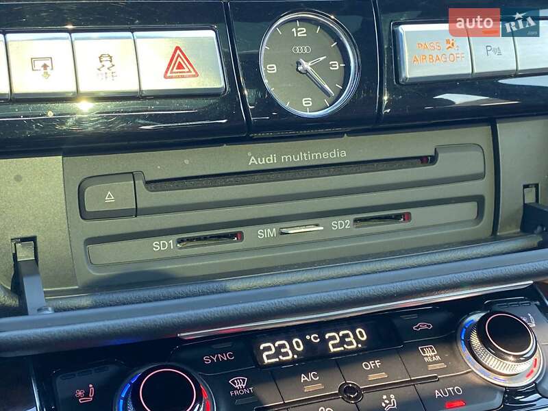 Седан Audi A8 2017 в Києві