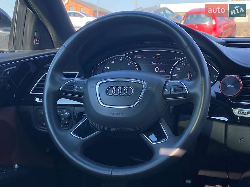 Седан Audi A8 2017 в Києві