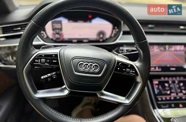 Седан Audi A8 2018 в 