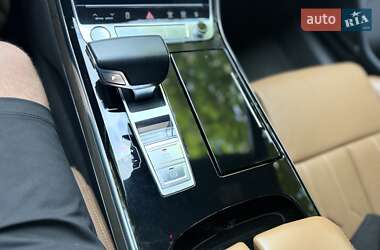 Седан Audi A8 2018 в 