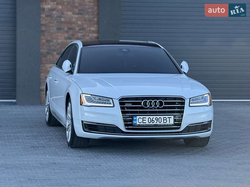 Седан Audi A8 2015 в Черновцах
