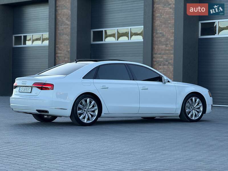 Седан Audi A8 2015 в Черновцах