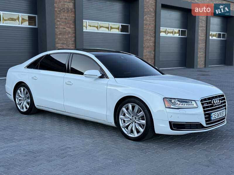 Седан Audi A8 2015 в Черновцах
