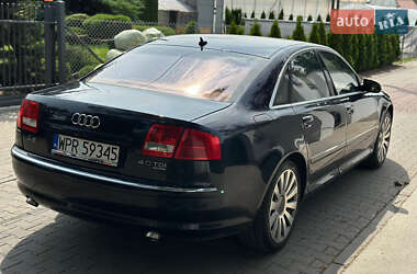 Седан Audi A8 2004 в 