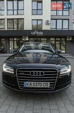 Седан Audi A8 2014 в Львове