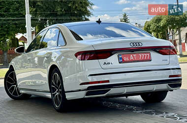 Седан Audi A8 2021 в 