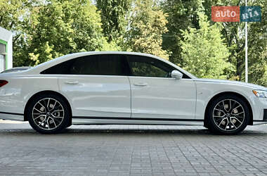 Седан Audi A8 2021 в 