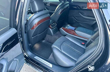Седан Audi A8 2012 в 