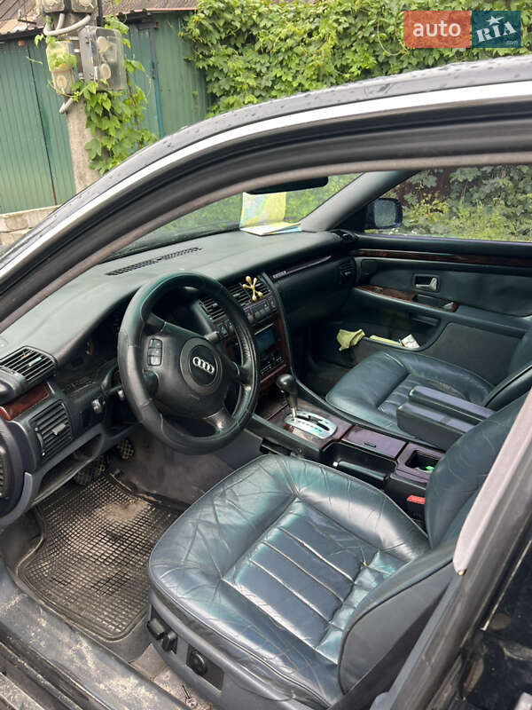 Седан Audi A8 1998 в Киеве