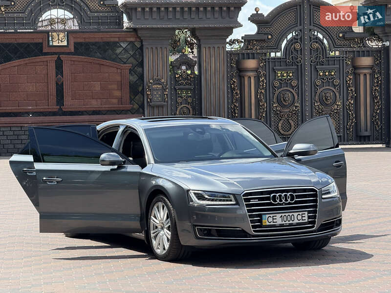 Седан Audi A8 2014 в Звягеле