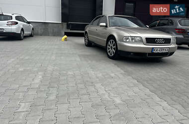 Седан Audi A8 2000 в 