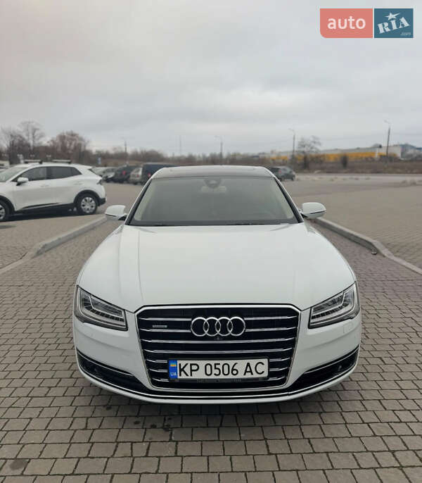 Седан Audi A8 2015 в Запорожье