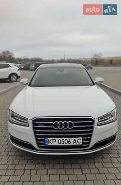 Седан Audi A8 2015 в 