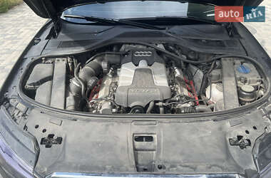 Седан Audi A8 2010 в 