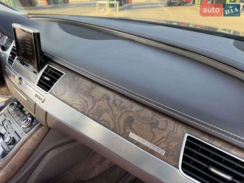 Седан Audi A8 2011 в Миколаєві