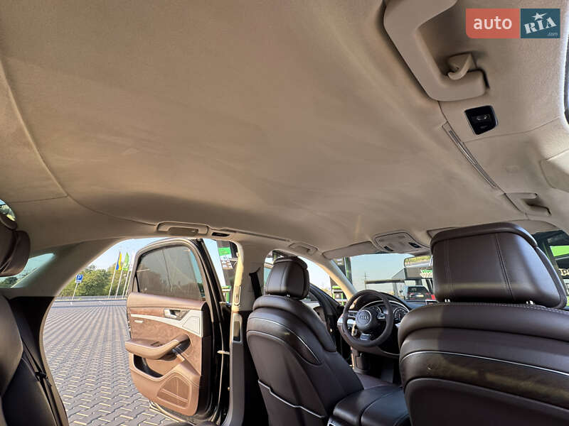 Седан Audi A8 2011 в Миколаєві