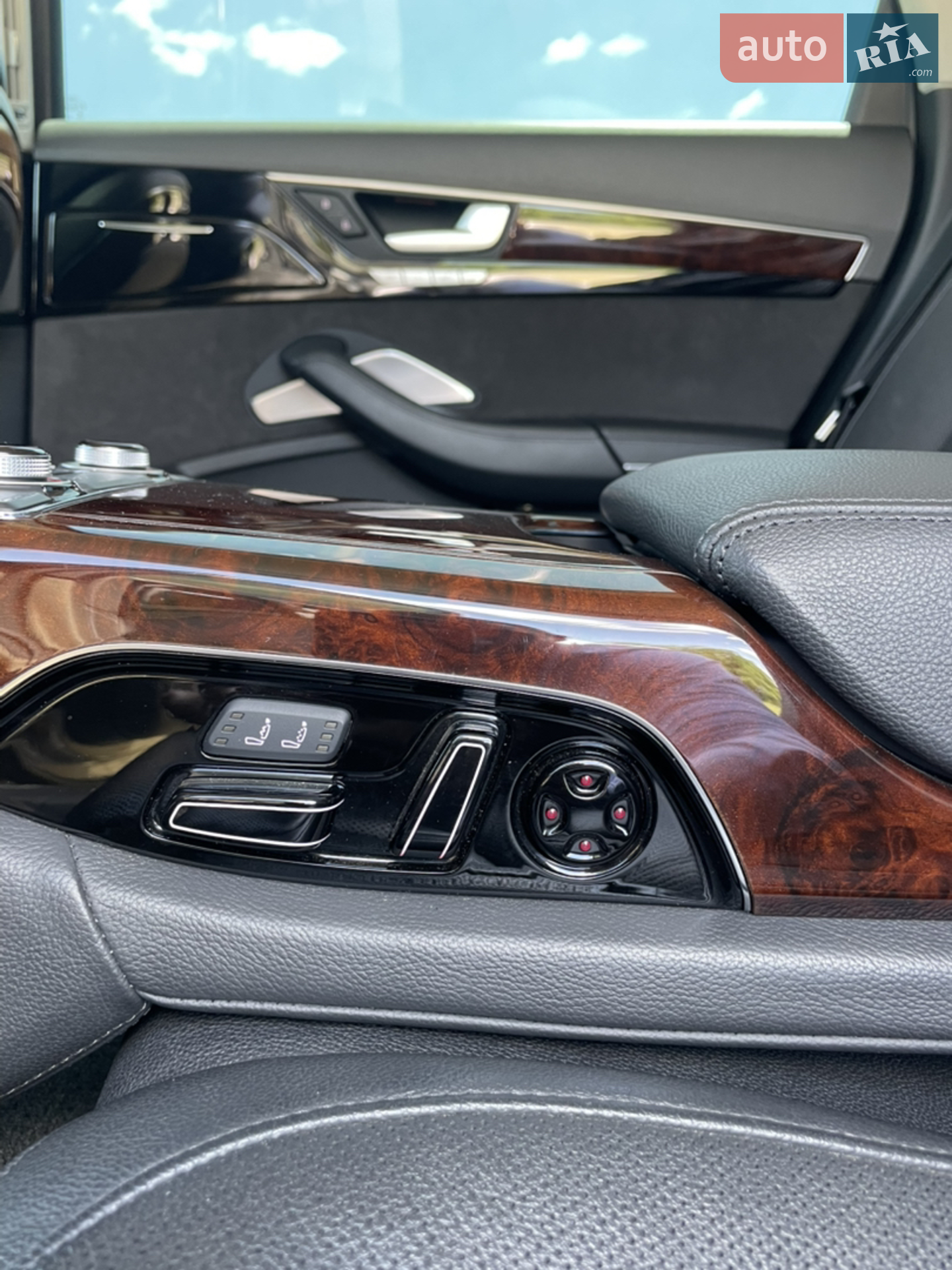 2013 Audi A8 - мініатюра 12