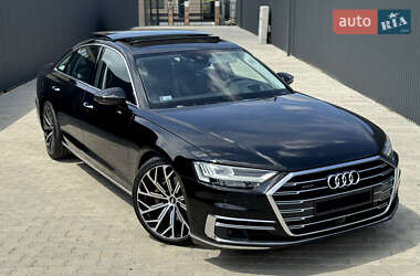 Седан Audi A8 2018 в Ужгороді