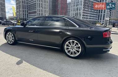 Седан Audi A8 2013 в 