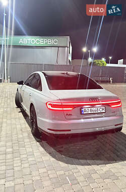 Седан Audi A8 2018 в 