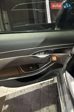 Седан Audi A8 2018 в 