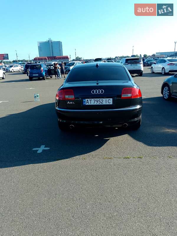 Седан Audi A8 2005 в 