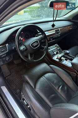 Седан Audi A8 2013 в 