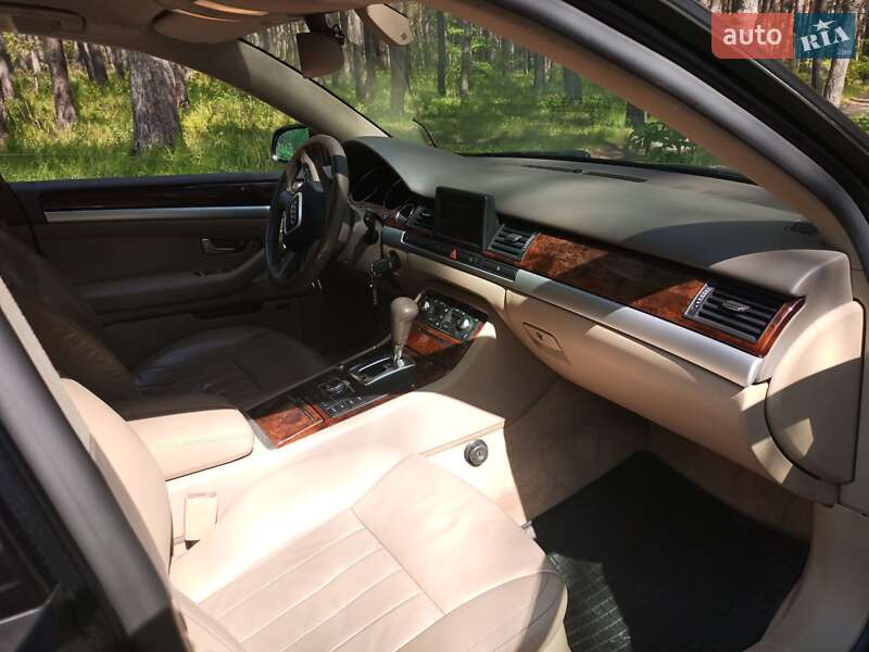 Седан Audi A8 2007 в Кропивницькому