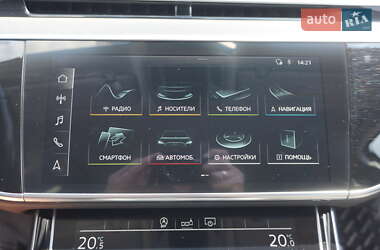 Седан Audi A8 2020 в 