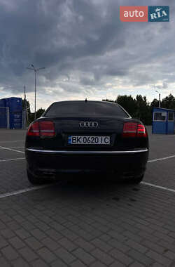 Седан Audi A8 2005 в 