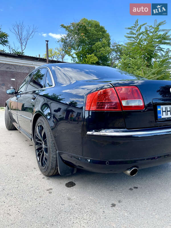 Седан Audi A8 2007 в Одесі